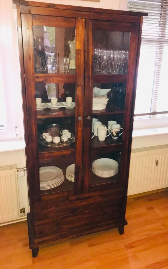 "Casa20200" 2 X Apartments Je 150Qm Fuer Business, Familien, Gruppen, Handwerker 15Min Von Berlin, Erdbeerhof, Outlet B5, 5Min Vom See Falkensee !! 2 Apartment Each 150Qm For Business , Families 15Min From Berlin!! Luaran gambar