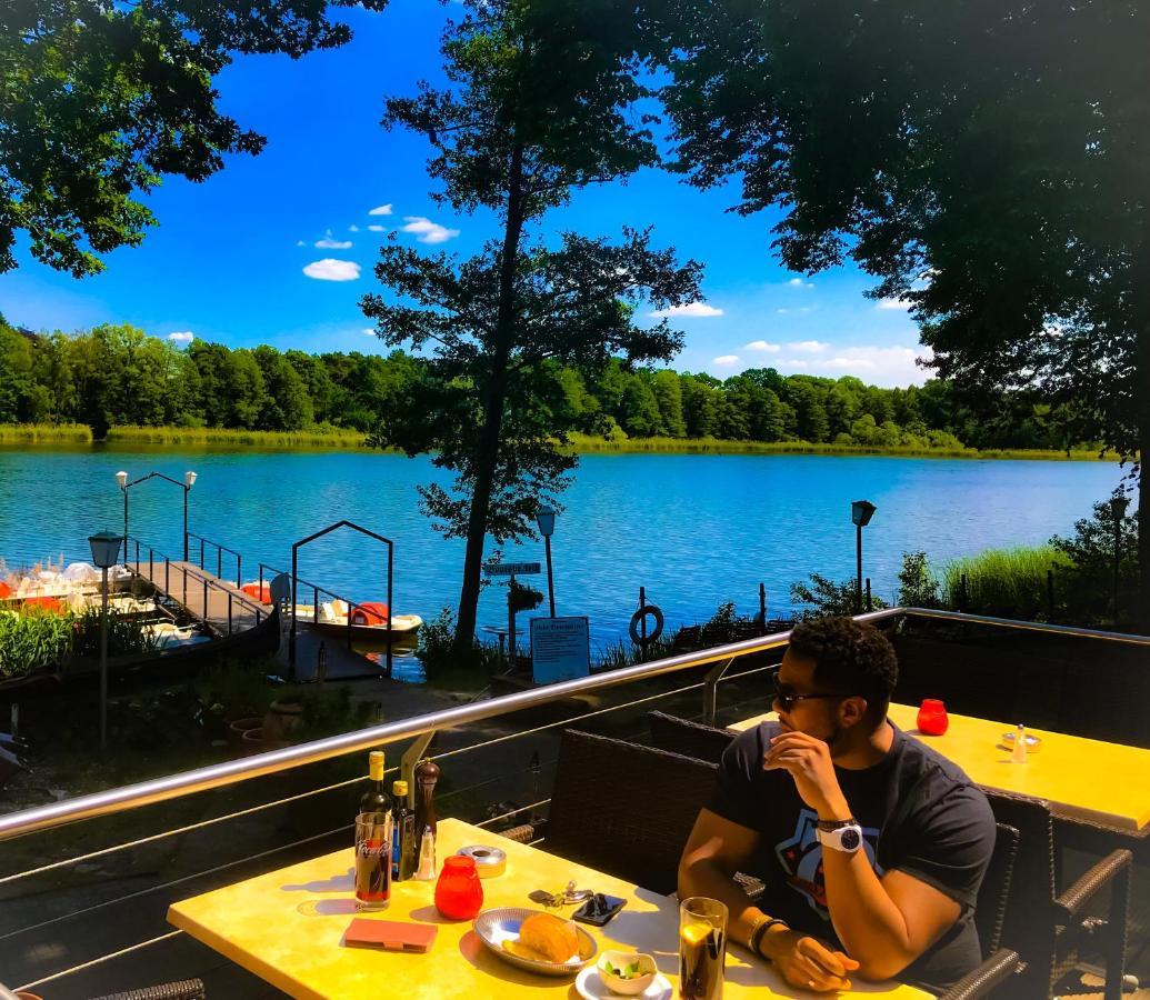 "Casa20200" 2 X Apartments Je 150Qm Fuer Business, Familien, Gruppen, Handwerker 15Min Von Berlin, Erdbeerhof, Outlet B5, 5Min Vom See Falkensee !! 2 Apartment Each 150Qm For Business , Families 15Min From Berlin!! Luaran gambar