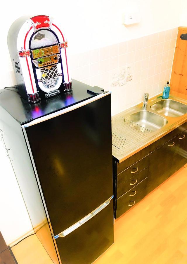 "Casa20200" 2 X Apartments Je 150Qm Fuer Business, Familien, Gruppen, Handwerker 15Min Von Berlin, Erdbeerhof, Outlet B5, 5Min Vom See Falkensee !! 2 Apartment Each 150Qm For Business , Families 15Min From Berlin!! Luaran gambar