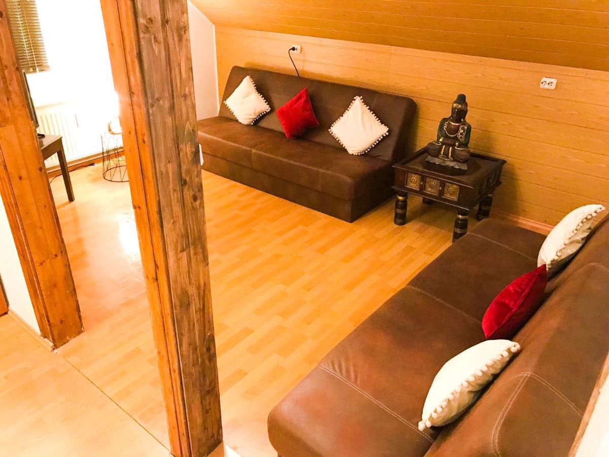 "Casa20200" 2 X Apartments Je 150Qm Fuer Business, Familien, Gruppen, Handwerker 15Min Von Berlin, Erdbeerhof, Outlet B5, 5Min Vom See Falkensee !! 2 Apartment Each 150Qm For Business , Families 15Min From Berlin!! Luaran gambar